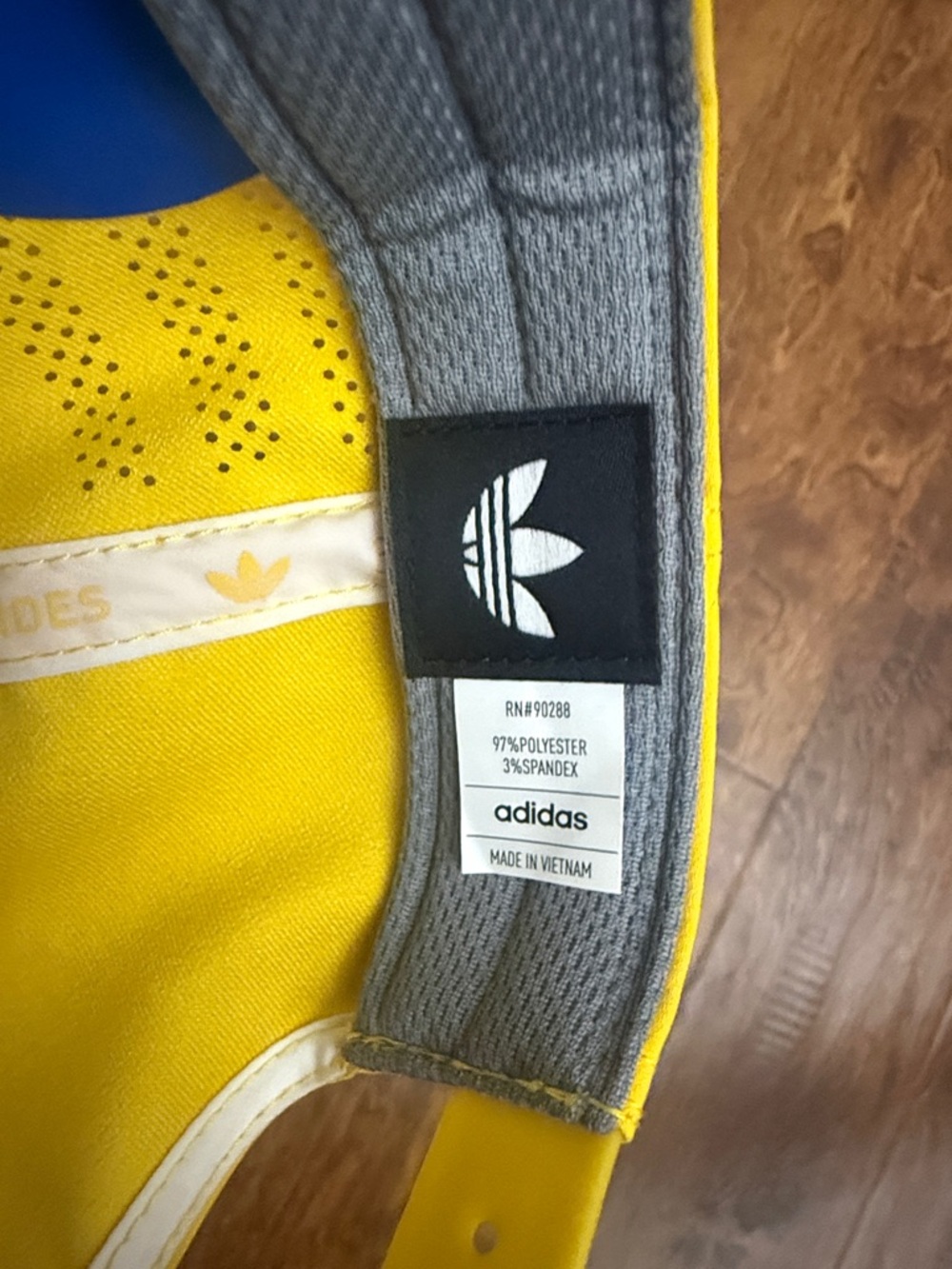 Adidas Men’s Yellow Trefoil Cap - Adjustable Fit - Picture 11 of 14